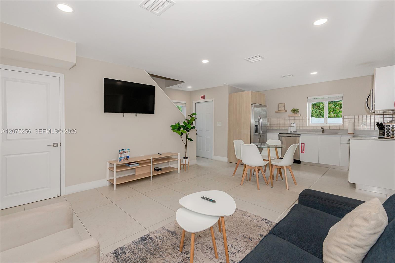 507 NW 8th Ave # 1 — Photo 4