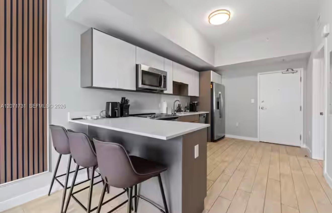 321 NE 26th St # 811 View 10