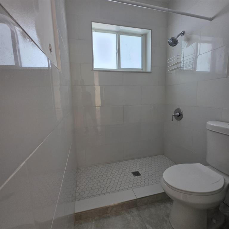 181 NE 168th Street # 2 — Photo 3