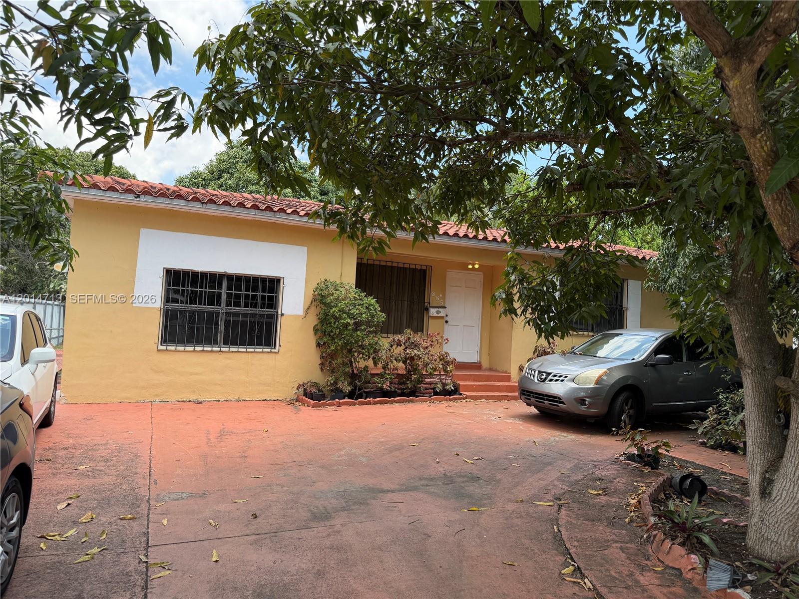 385 NE 129th St, North Miami FL 33161