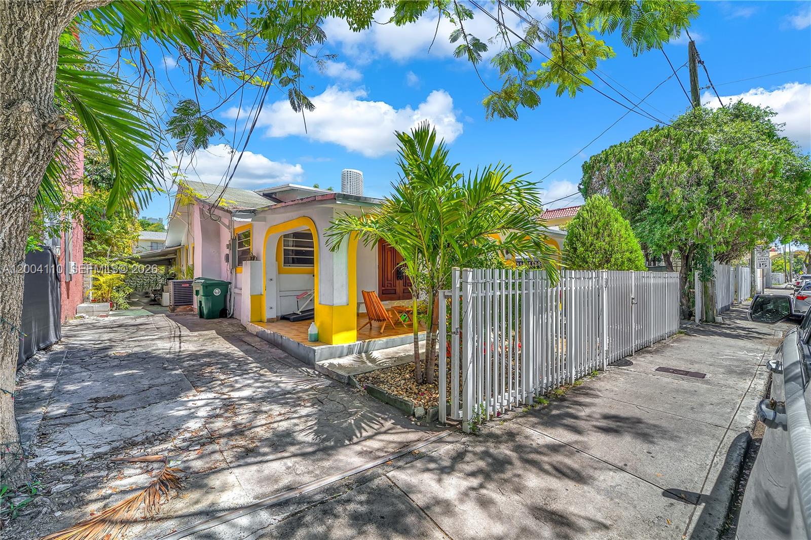 219 SW 6th Ave, Miami FL 33130
