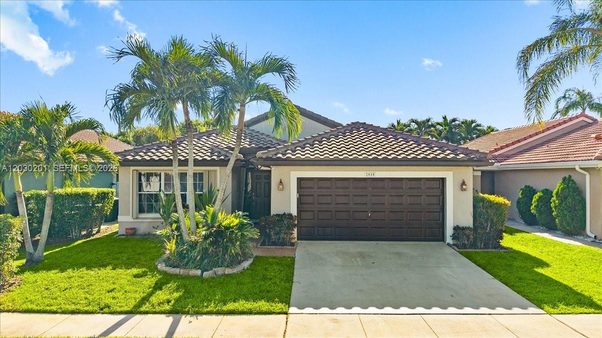 2010 NW 182nd Ter, Pembroke Pines FL 33029