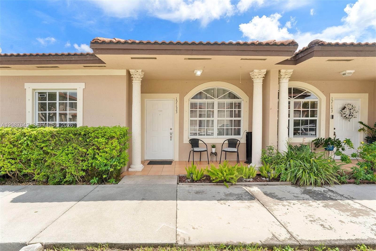 17133 SW 137th Pl — Photo 2