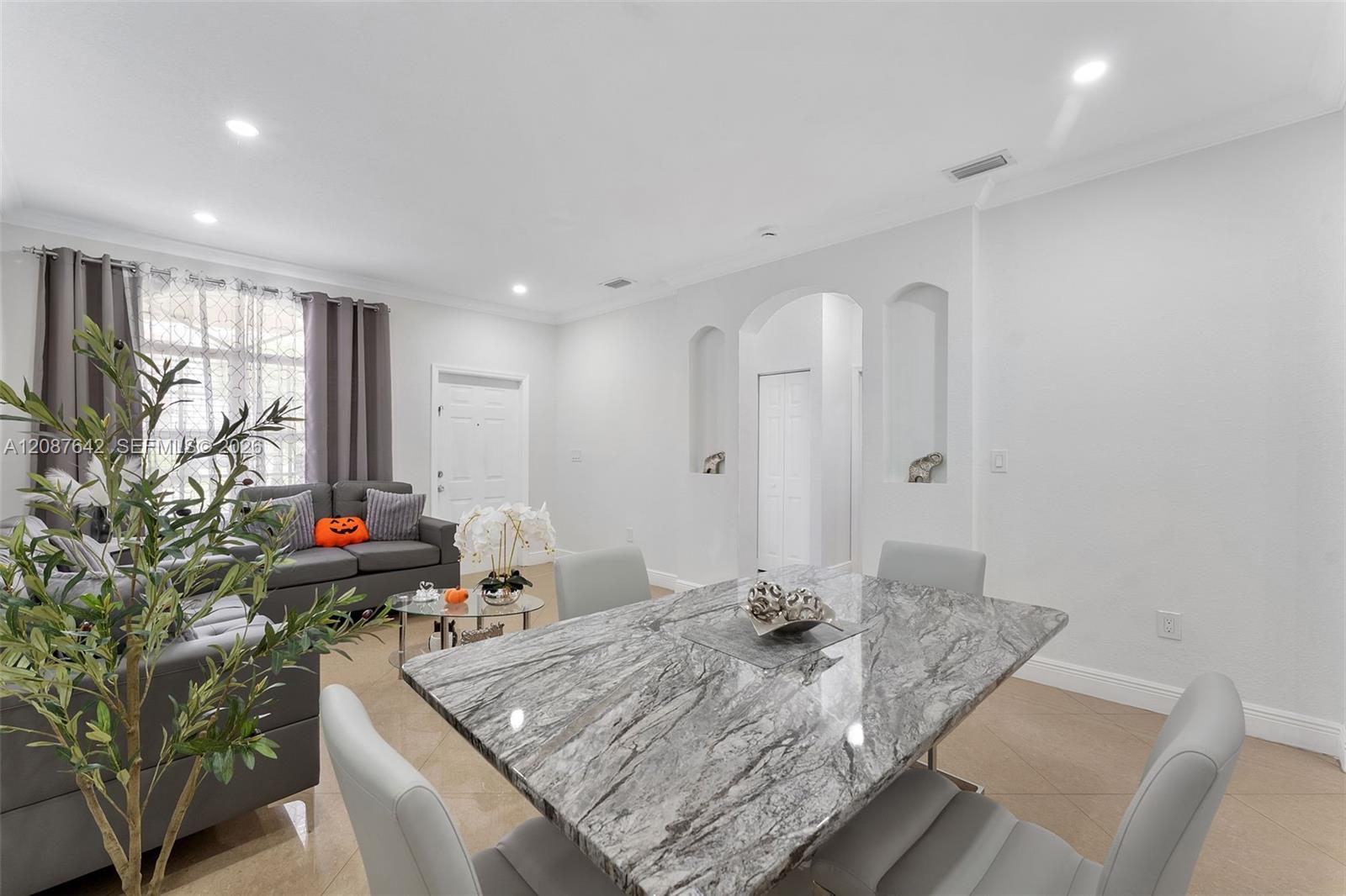 17133 SW 137th Pl — Photo 4