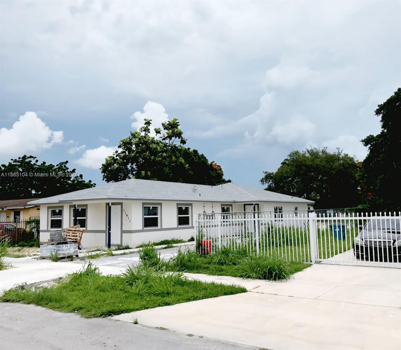 11911 SW 213, Miami FL 33177