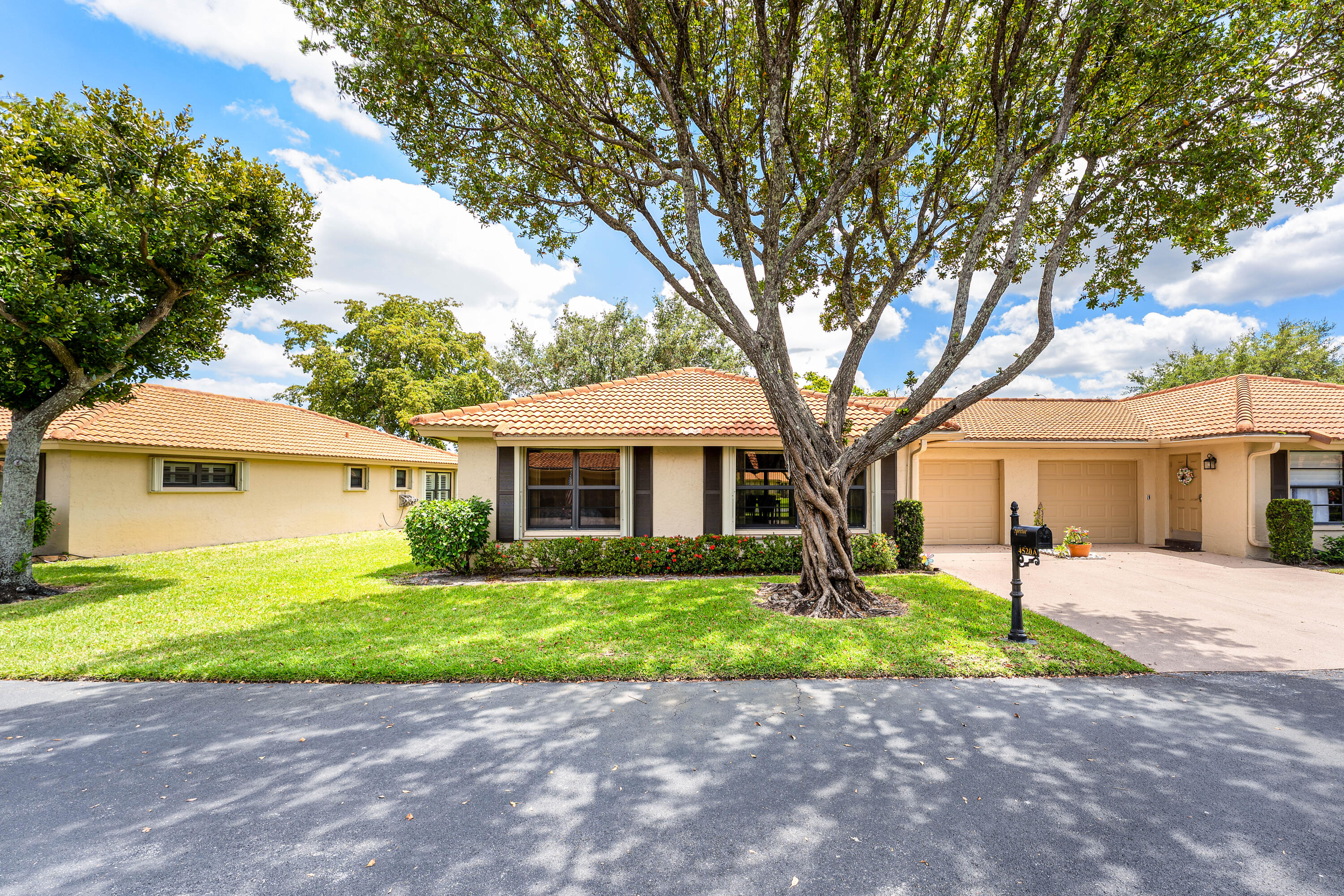 4520 Ficus Tree Road, Boynton Beach FL 33436