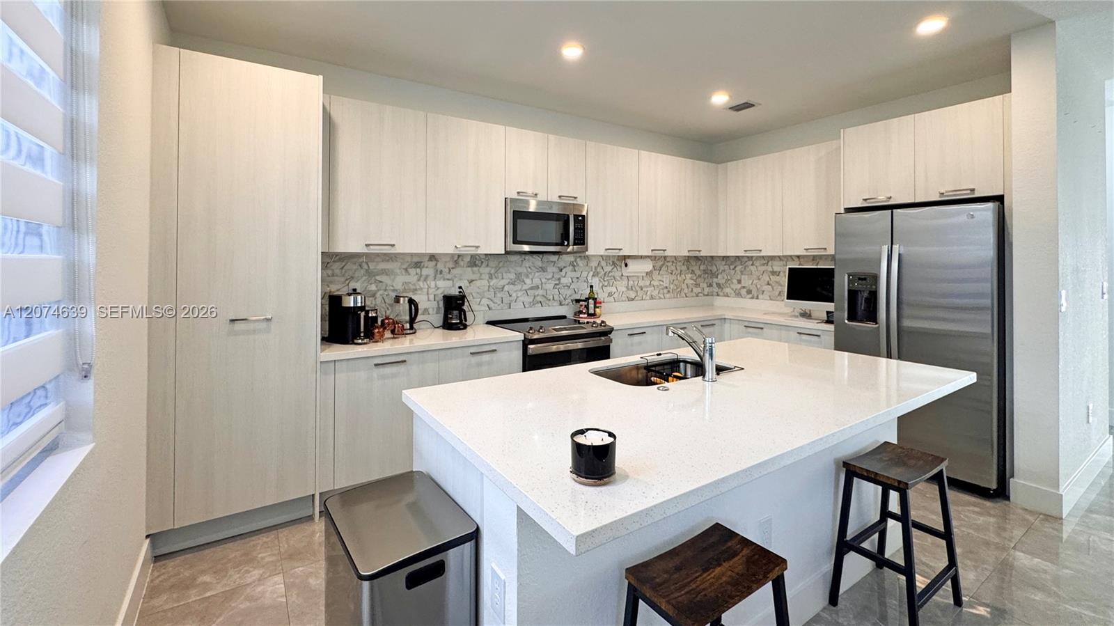 13659 SW 158th Ave — Photo 4