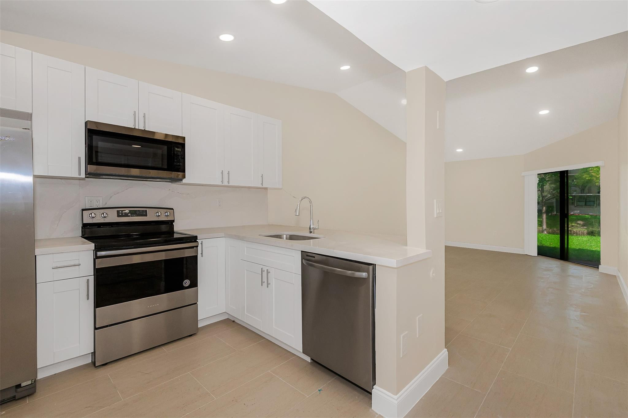 9951 Nob Hill Place # 9951, Sunrise FL 33351