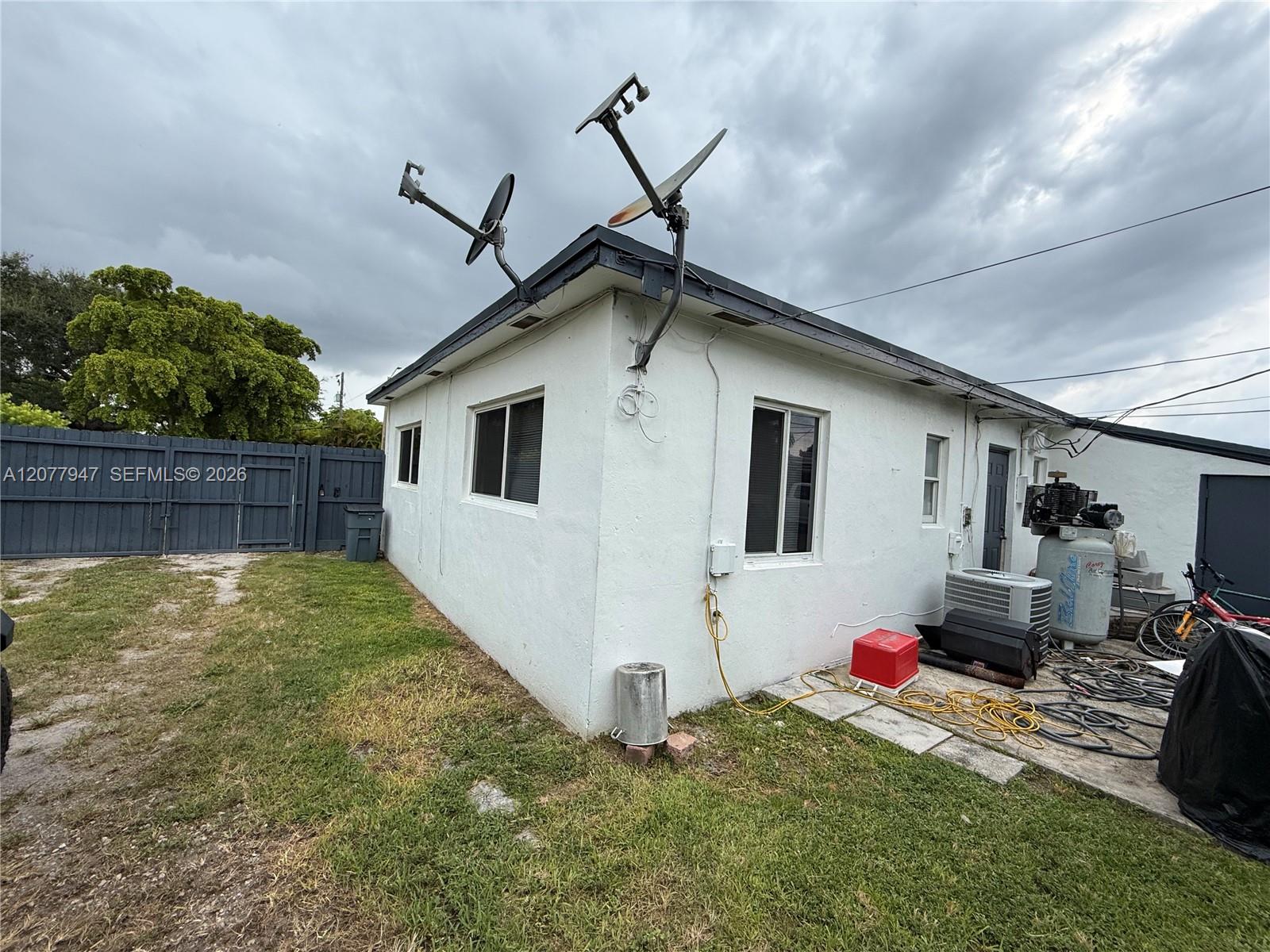 3345 SW 73rd Ave Rd — Photo 5