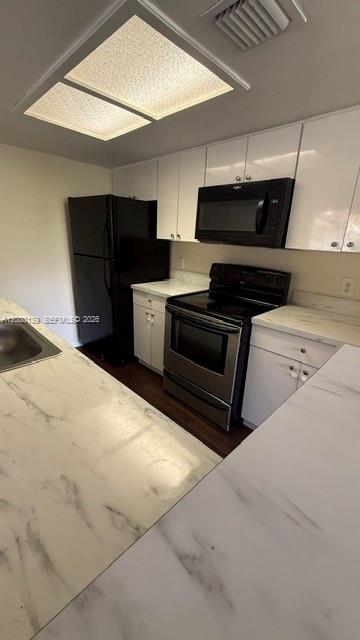 3182 Coral Lake ln # 3182 — Photo 2
