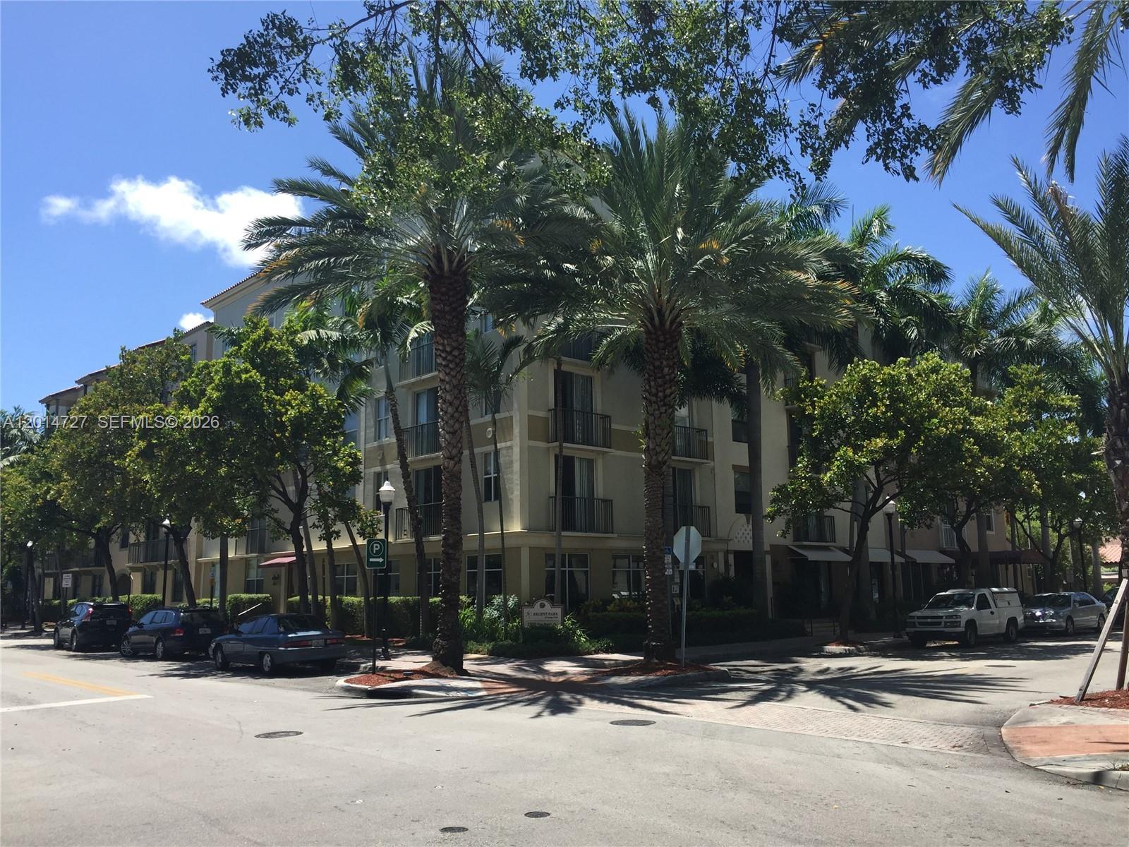 1900 Van Buren St # 214B, Hollywood FL 33020