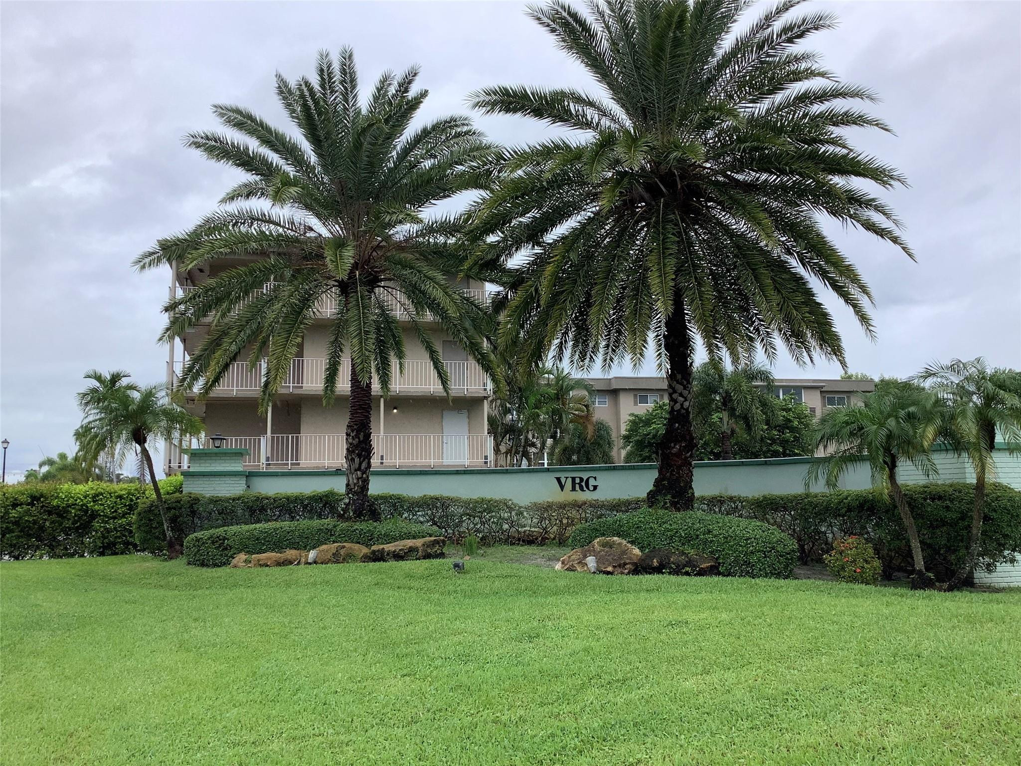 2300 NE 1st Lane # 107, Boynton Beach FL 33435