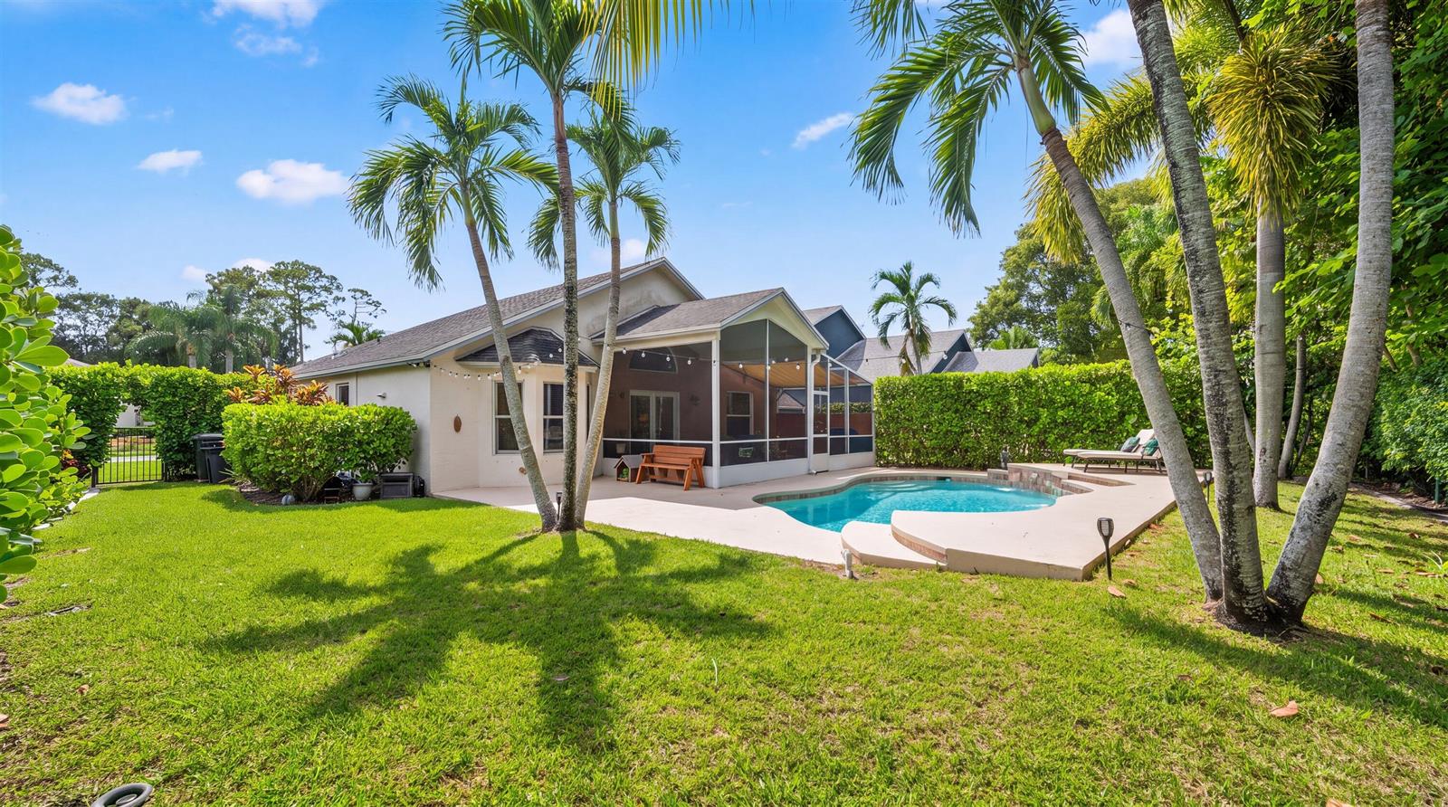 32-15049 Oak Chase Ct