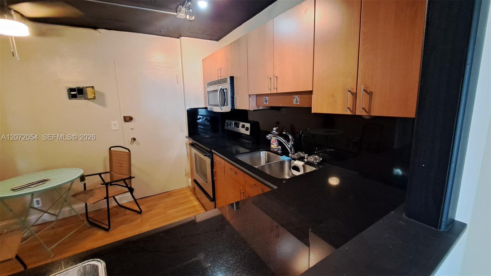 427 Golden Isles Dr # 5H — Photo 4