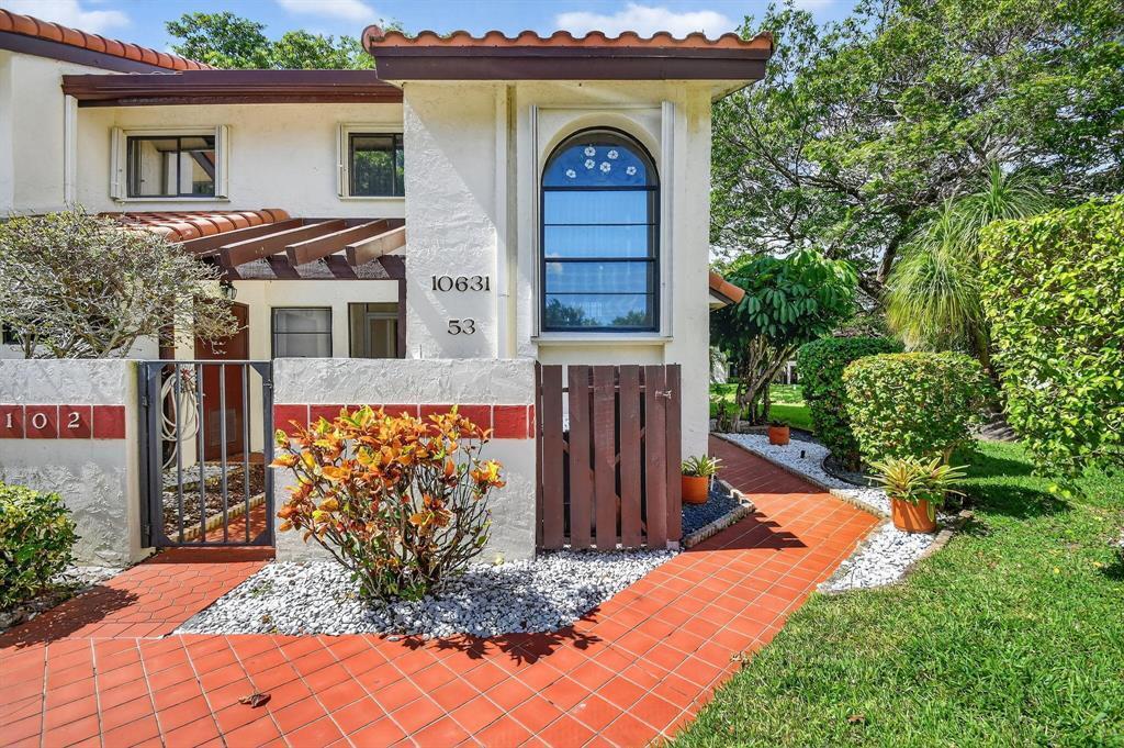 10631 OCEAN PALM Way # 202, Boynton Beach FL 33437