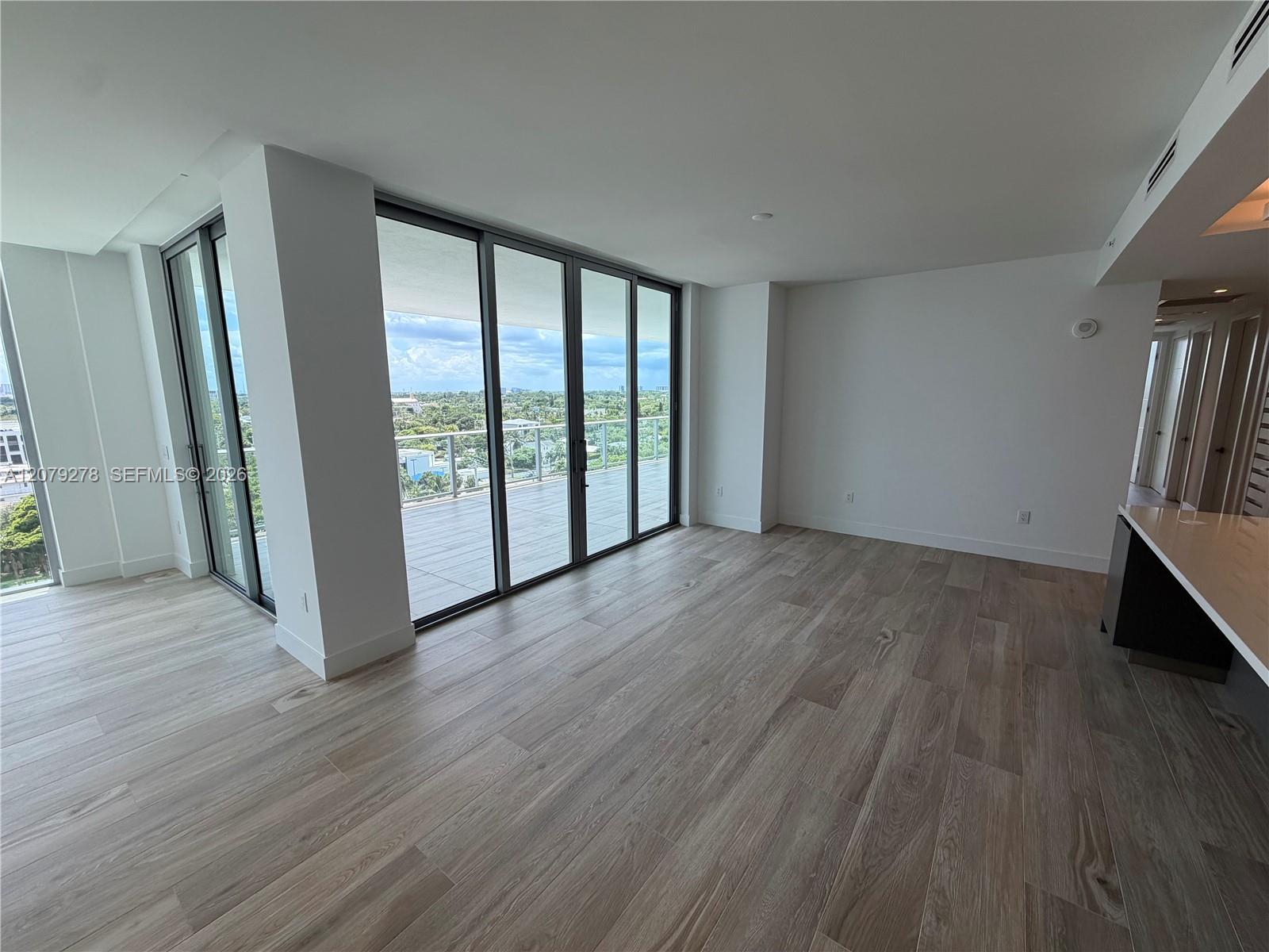 4714 N Flager # 903 — Photo 2