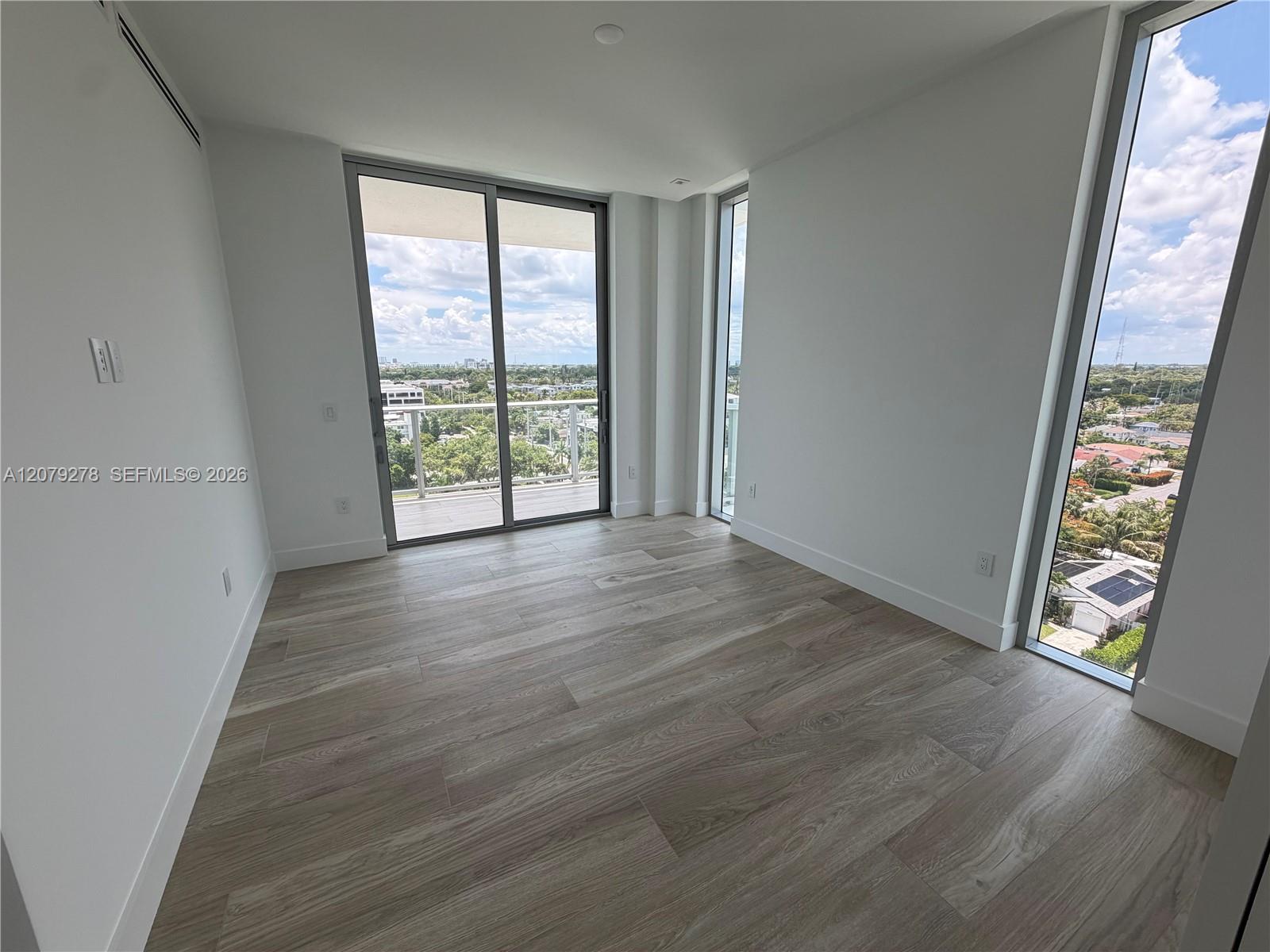 4714 N Flager # 903 — Photo 4