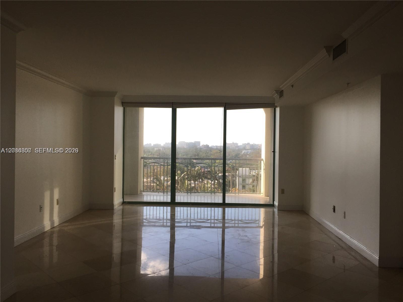 3400 SW 27th Ave # 806 — Photo 4