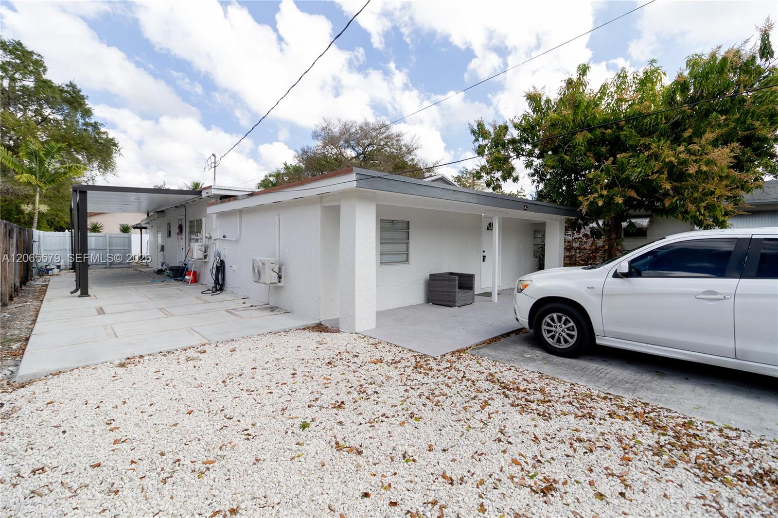 5803 Buchanan St, Hollywood FL 33021