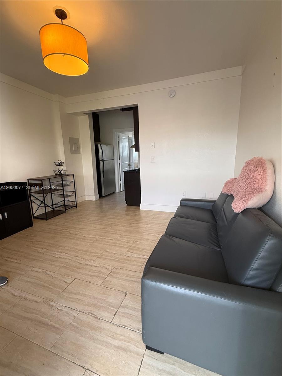 1330 Pennsylvania Ave # 303, Miami Beach FL 33139