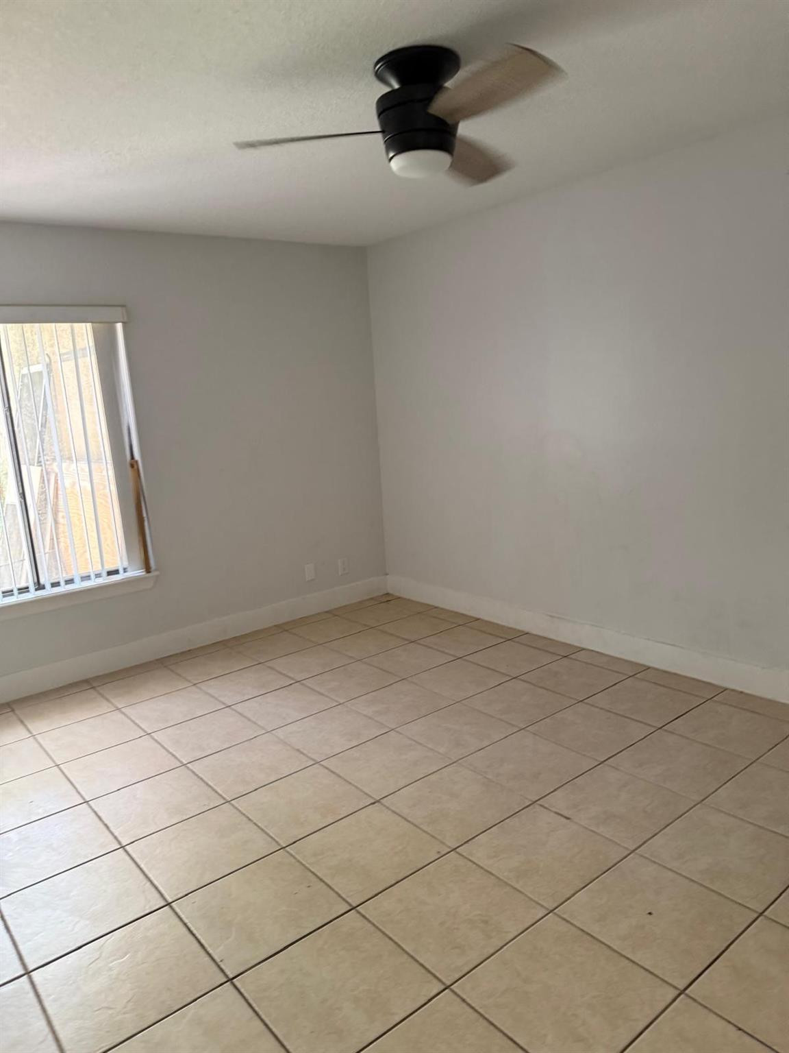 1216 PERIWINKLE Place — Photo 3