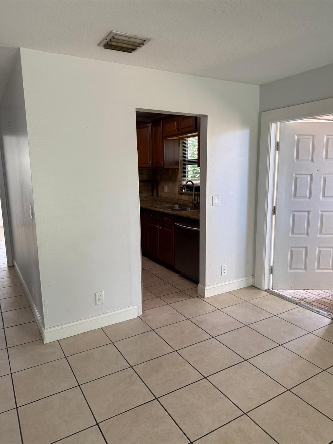1216 PERIWINKLE Place — Photo 5