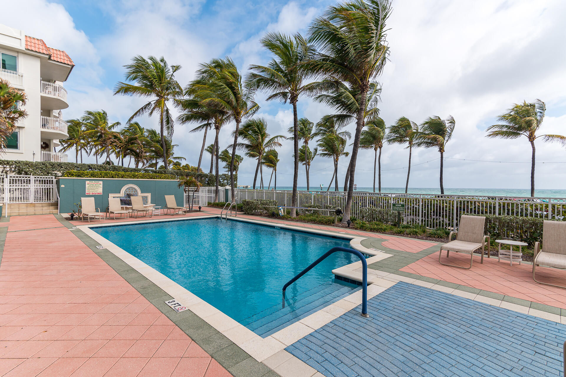 2051 SE 3rd Street # 101, Deerfield Beach FL 33441