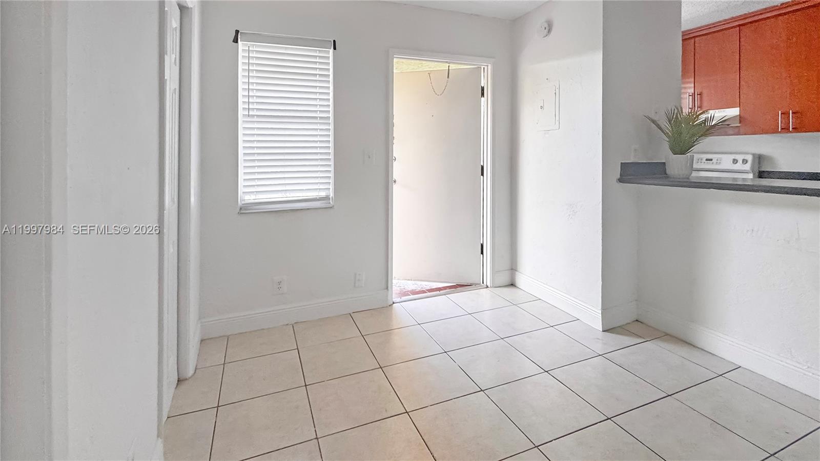 4081 N Dixie Hwy # 20, Oakland Park FL 33334
