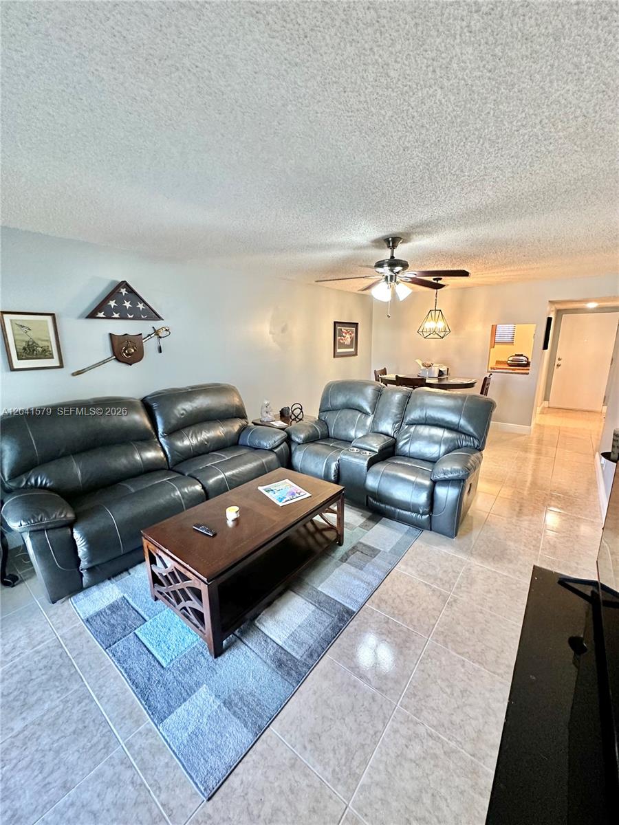 7561 NW 16th St # 2208, Plantation FL 33313
