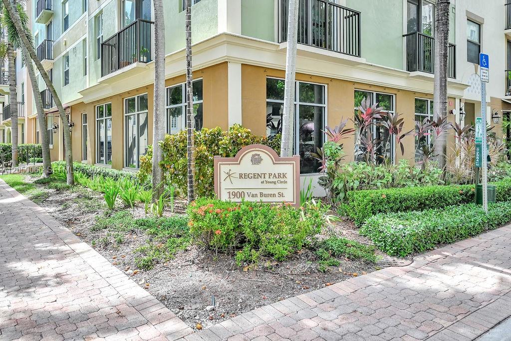 1900 Van Buren St # 201B, Hollywood FL 33020