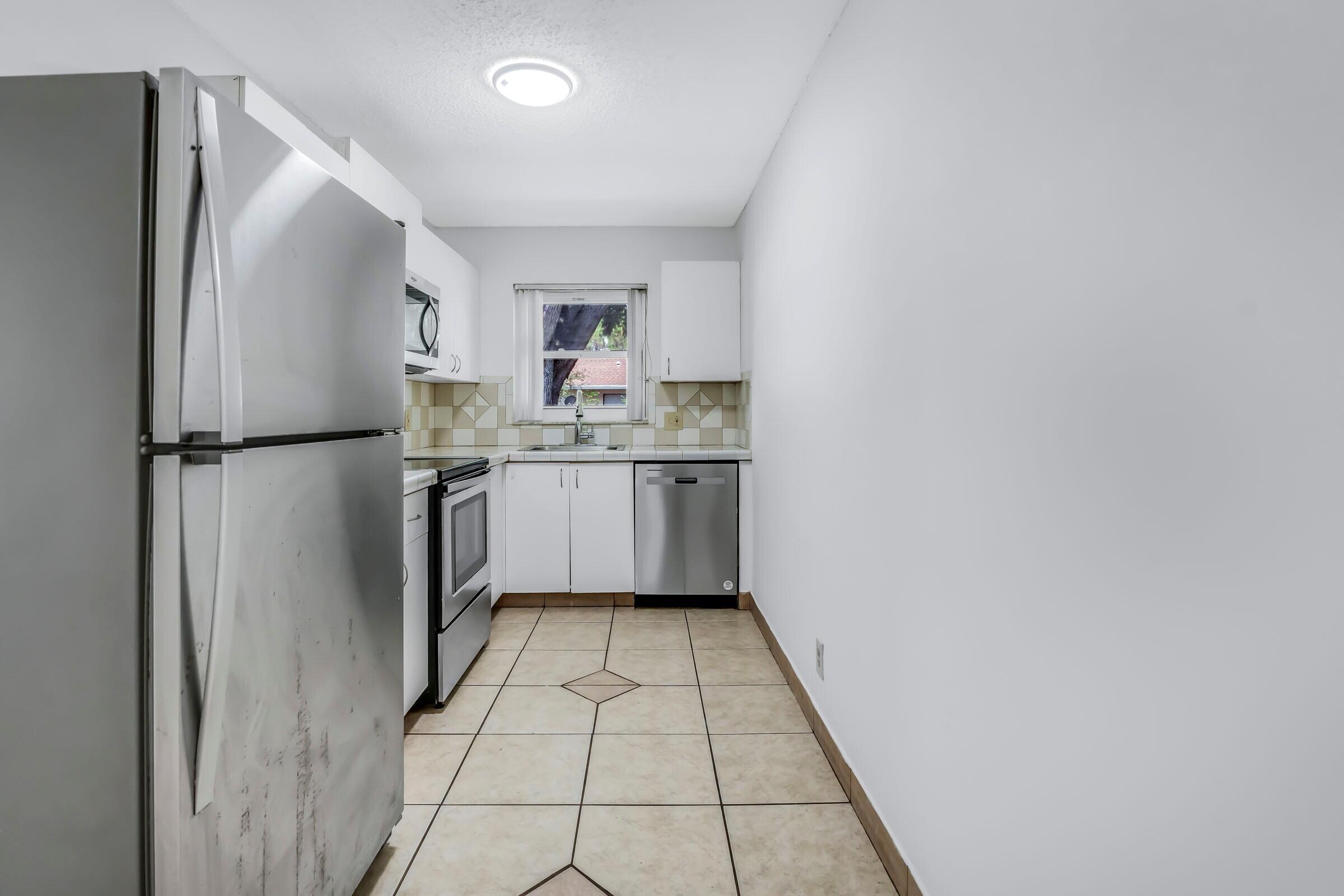 5020 SANCTUARY Way # C — Photo 3