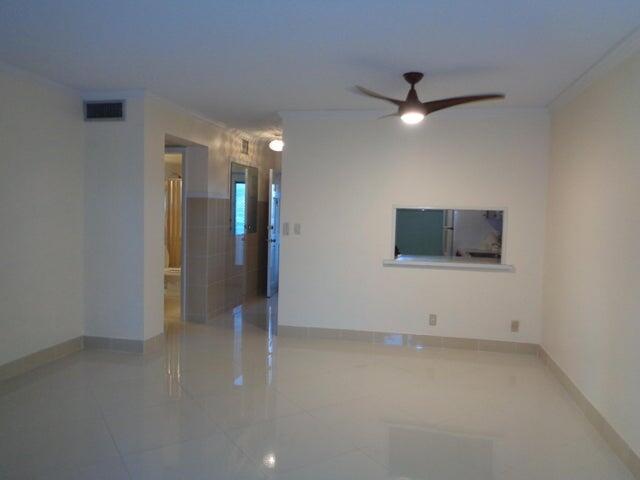2566 Garden Drive S # 209, Lake Worth FL 33461