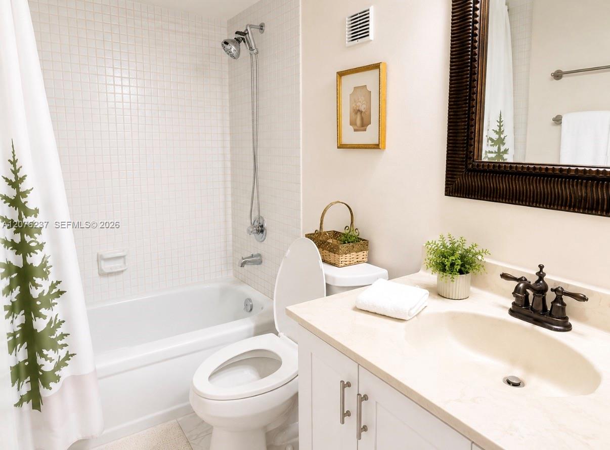 1100 Saint Charles Pl # 504, Pembroke Pines FL 33026