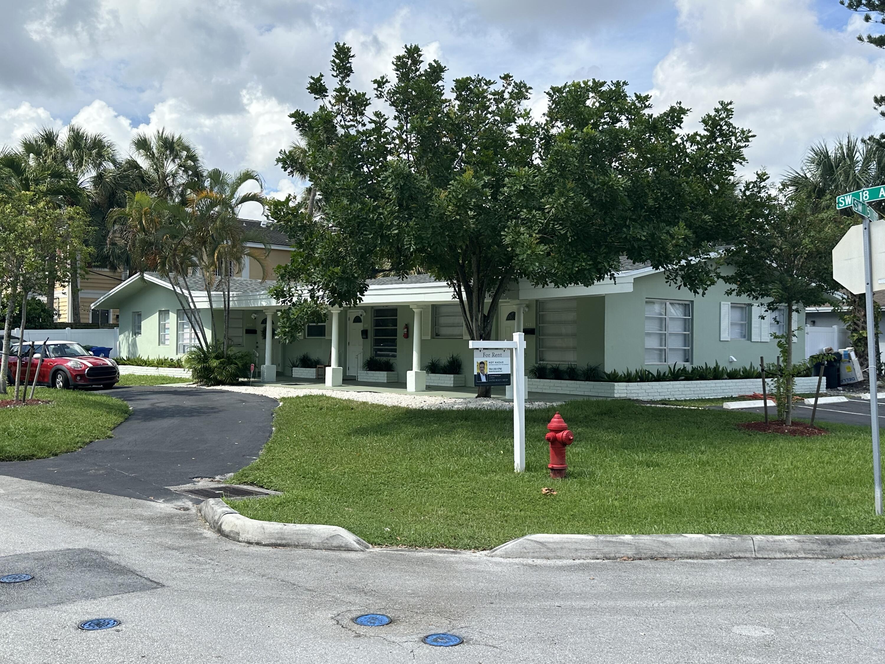 425 SW 18TH Avenue, Fort Lauderdale FL 33312