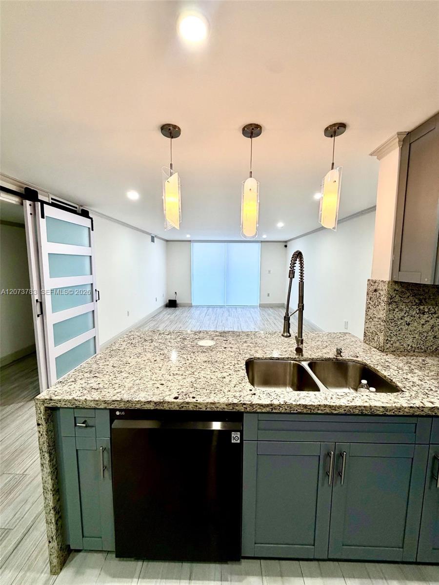 4000 NE 170th St # 207, North Miami Beach FL 33160