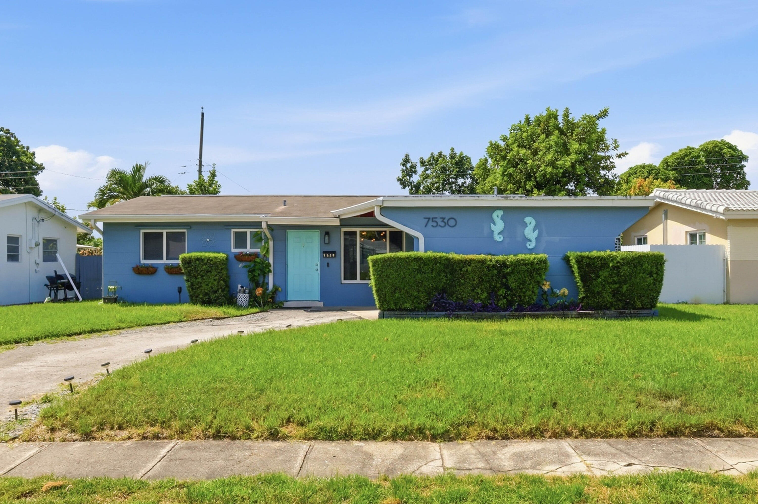 7530 LINCOLN Street, Hollywood FL 33024