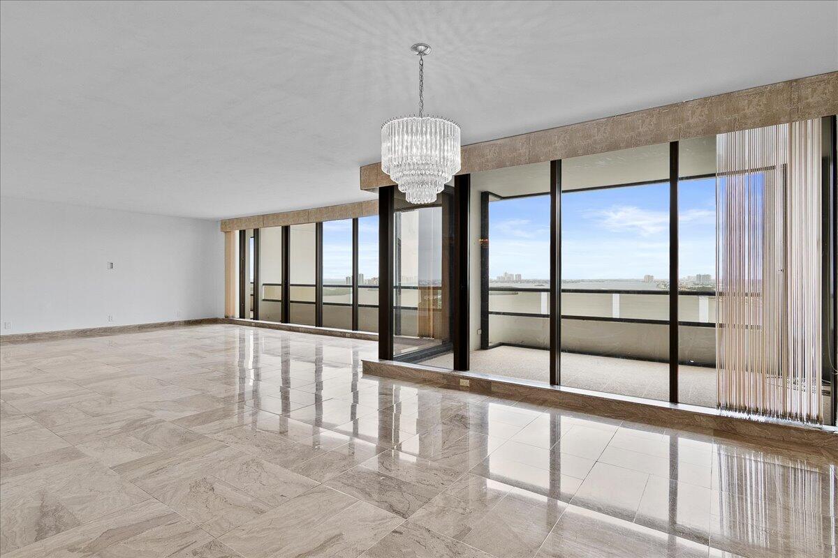 100 Lakeshore Drive # 1955, North Palm Beach FL 33408