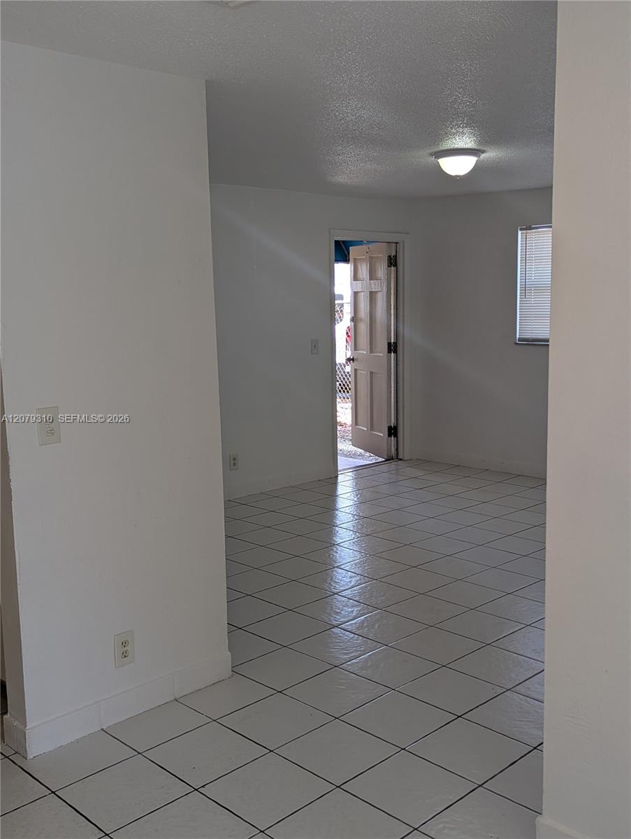 1830 Sheridan St # 101 — Photo 2