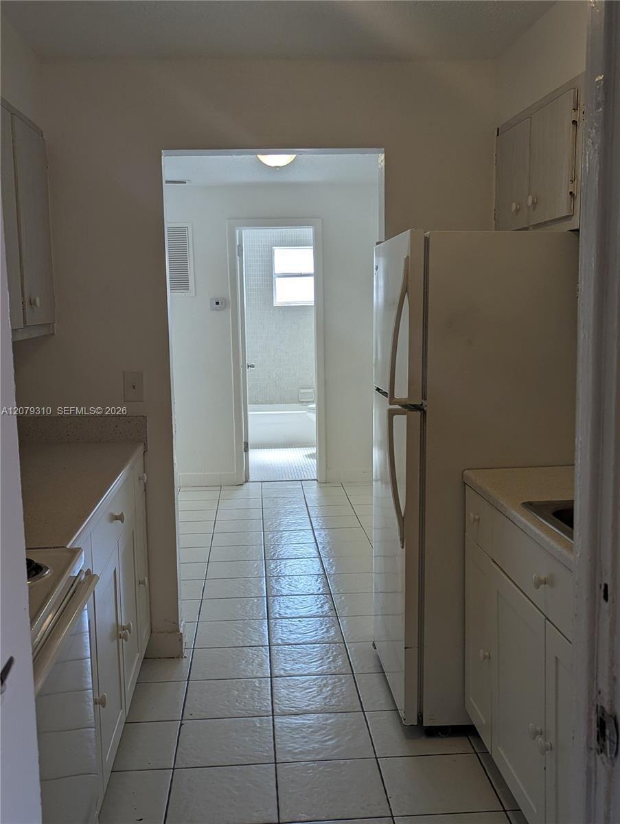 1830 Sheridan St # 101 — Photo 5