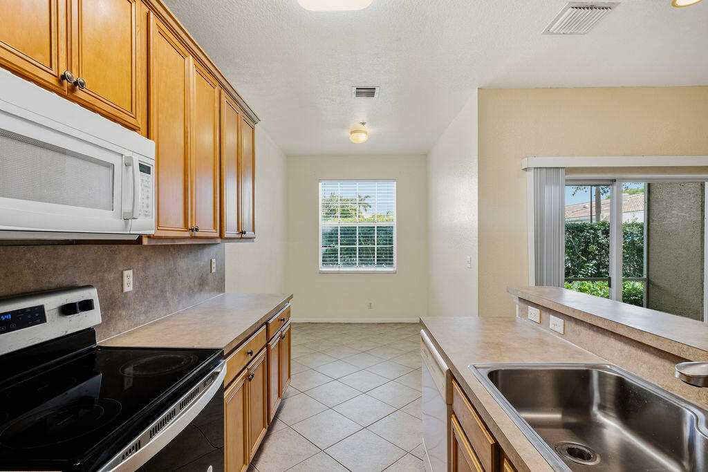 160 Village Boulevard # G — Photo 3