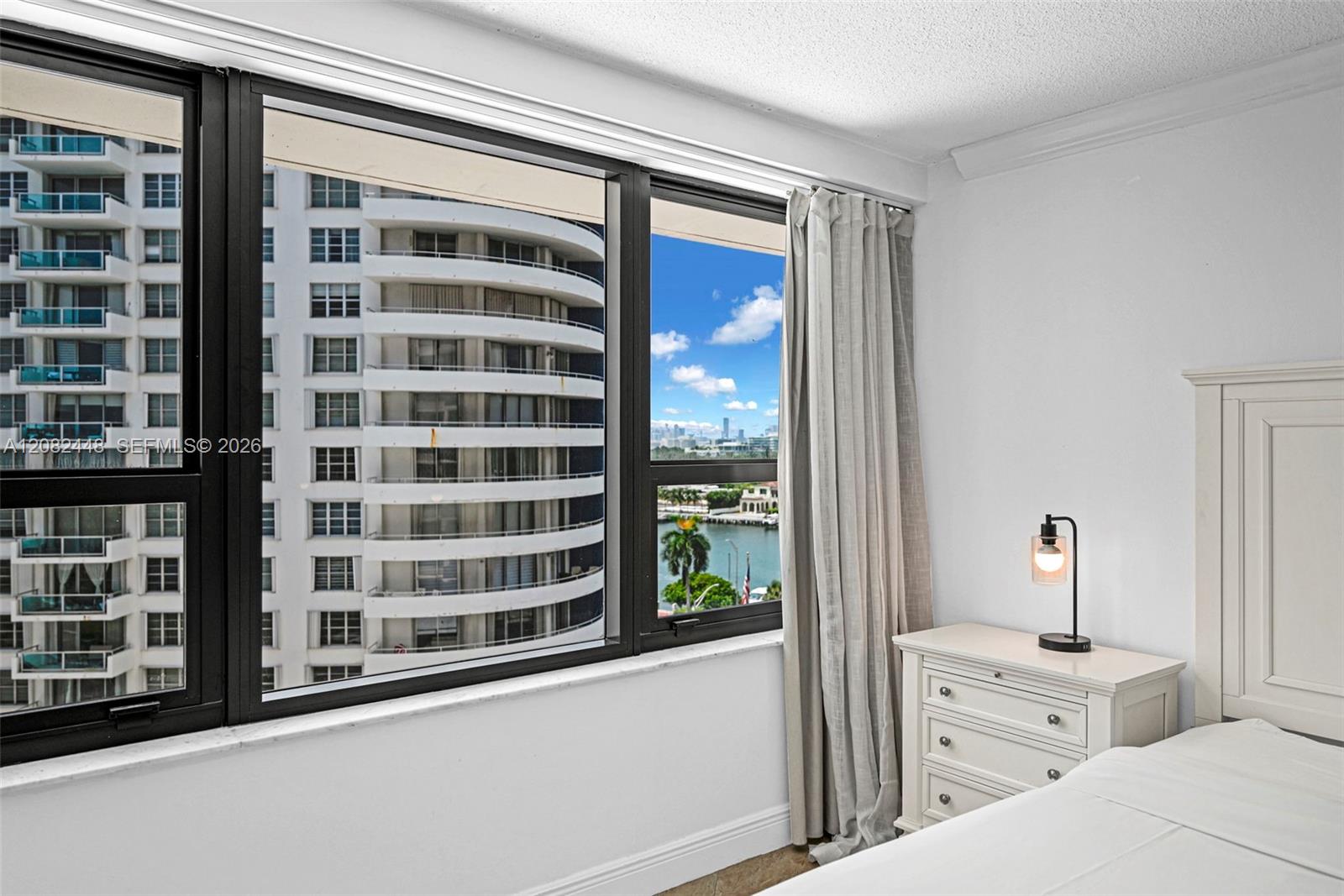 5225 Collins Ave # 1015 — Photo 5