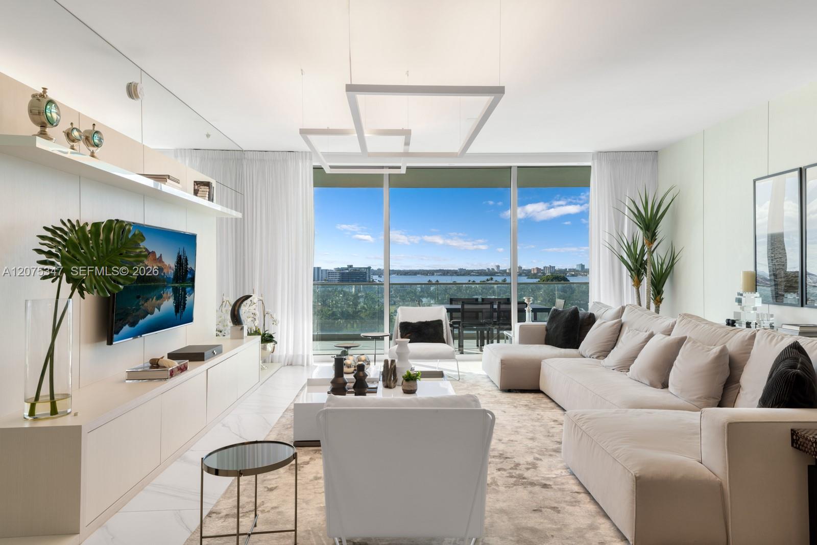10201 Collins Ave # 907, Bal Harbour FL 33154
