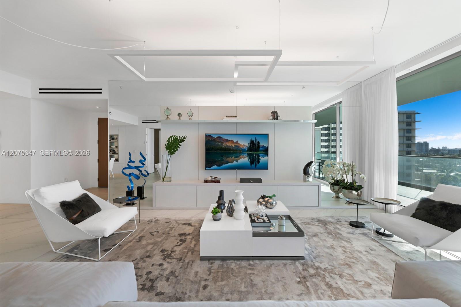 10201 Collins Ave # 907 — Photo 4