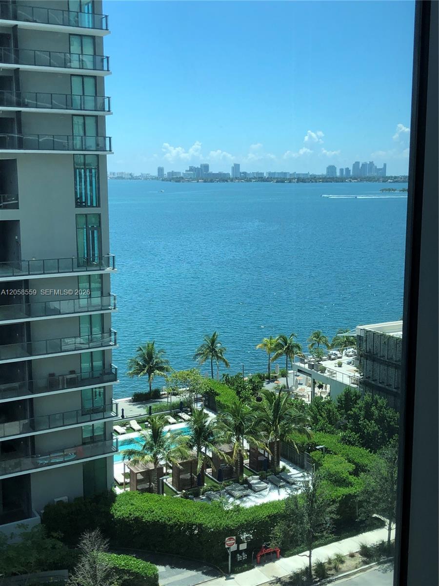 650 NE 32nd St # 908, Miami FL 33137
