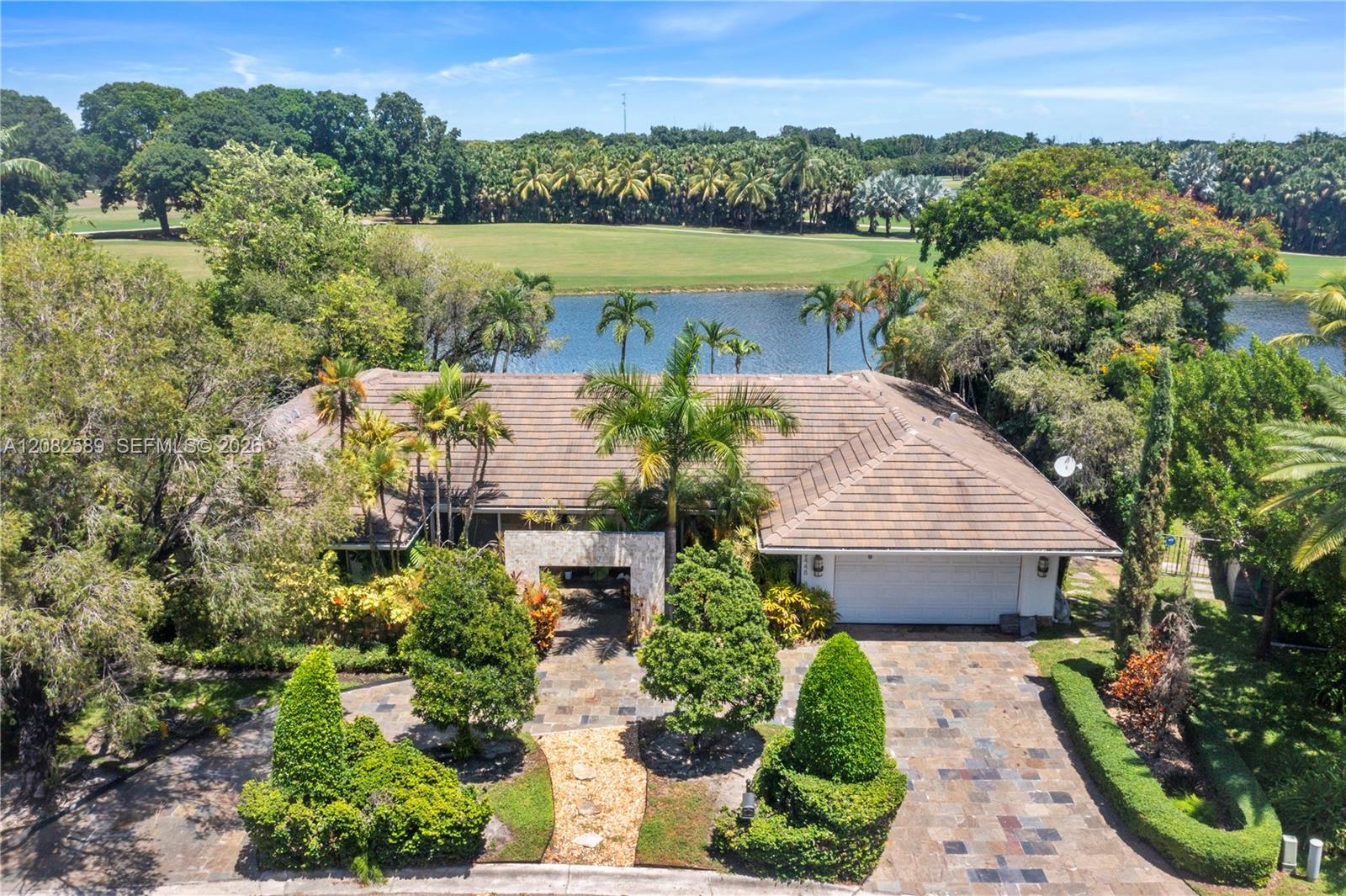 9448 NW 54th Doral Cir Ln, Doral FL 33178