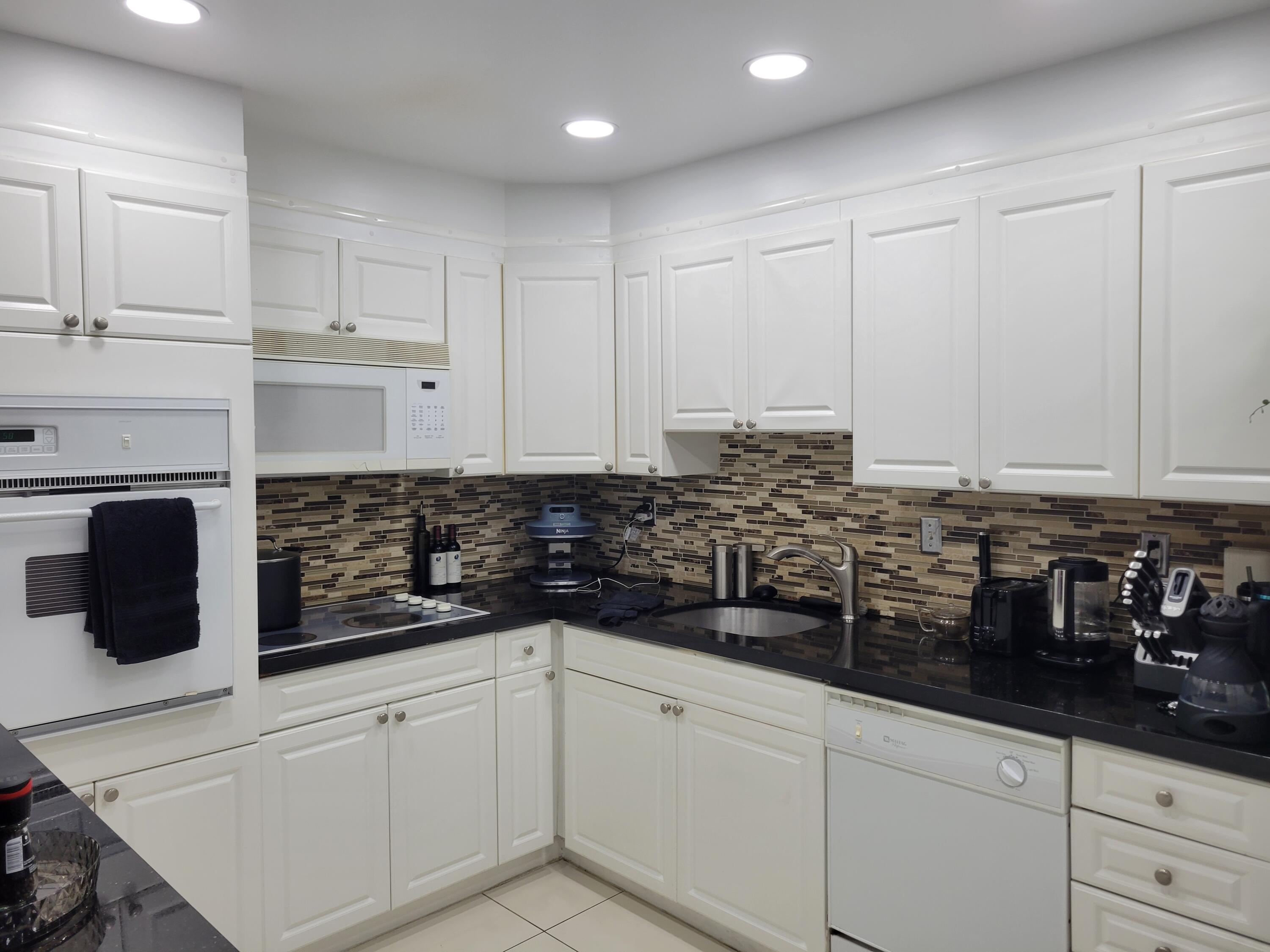 19370 COLLINS Avenue # 623 — Photo 2