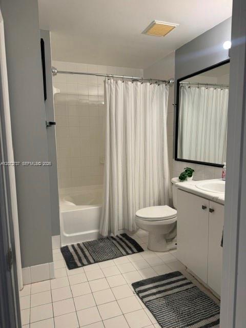 5085 NW 7th St # 512 — Photo 2