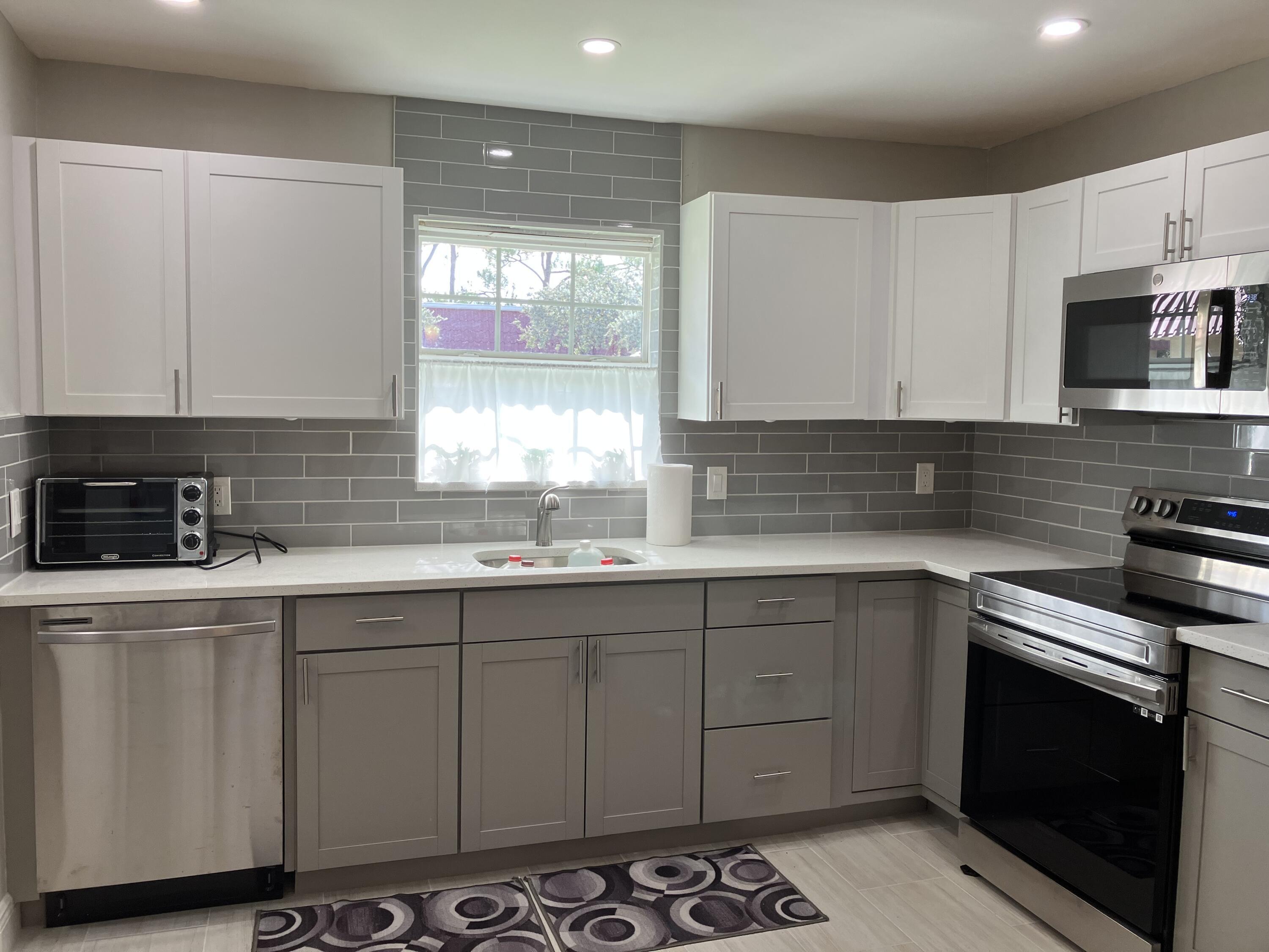 214 Down East Lane, Lake Worth FL 33467