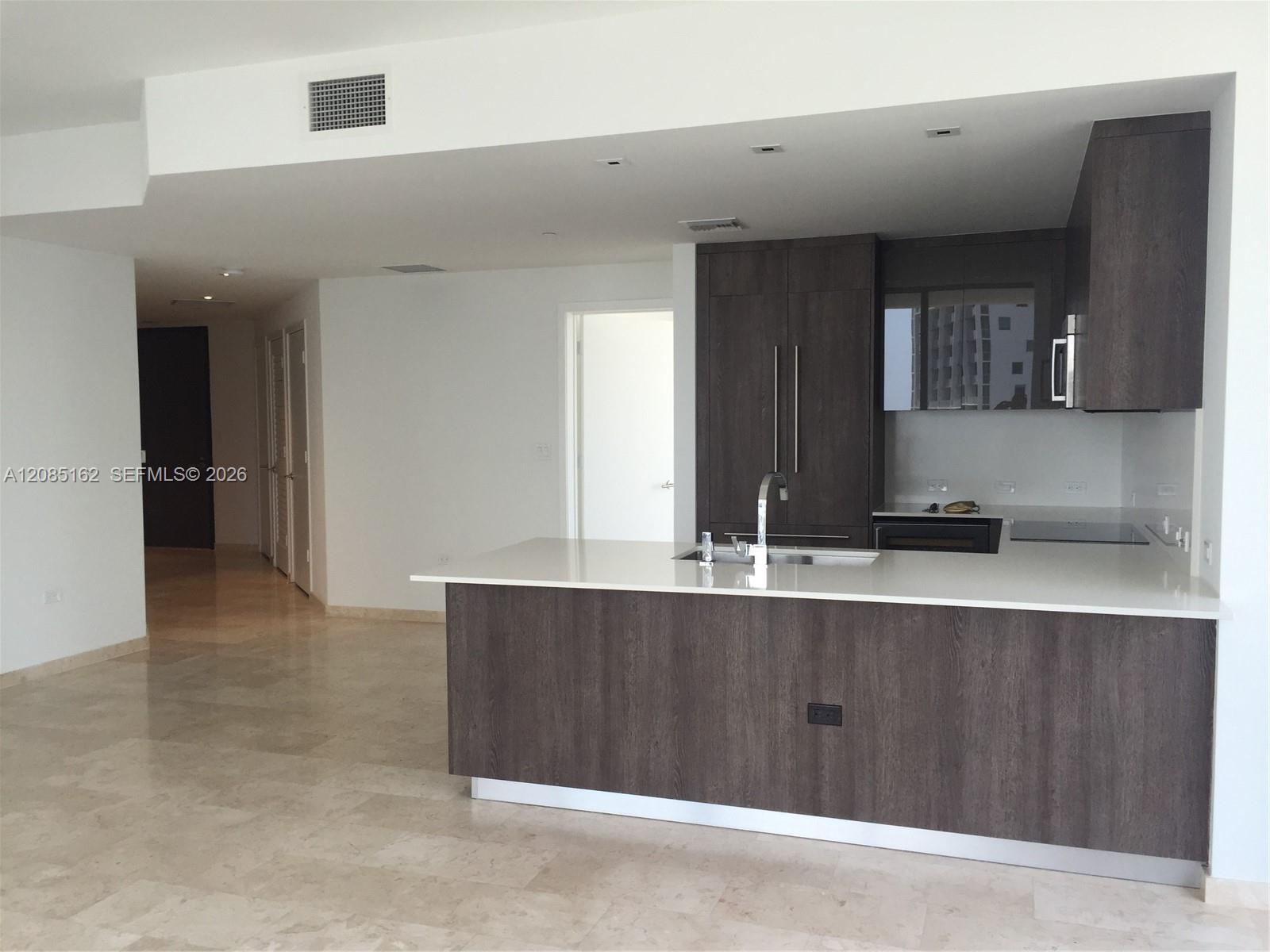 68 SE 6th St # 2202, Miami FL 33131
