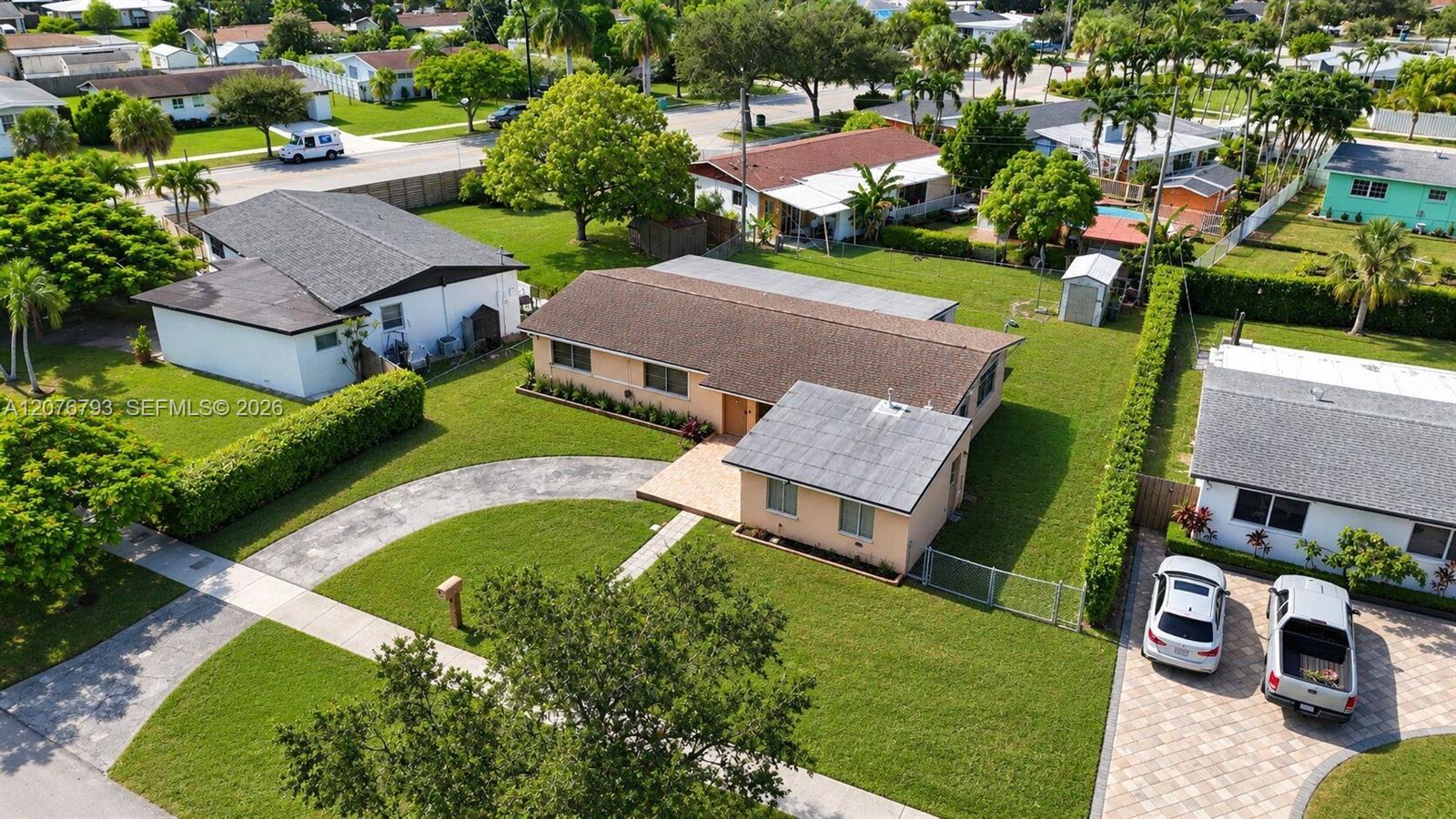 9500 Cutler Ridge Dr — Photo 3